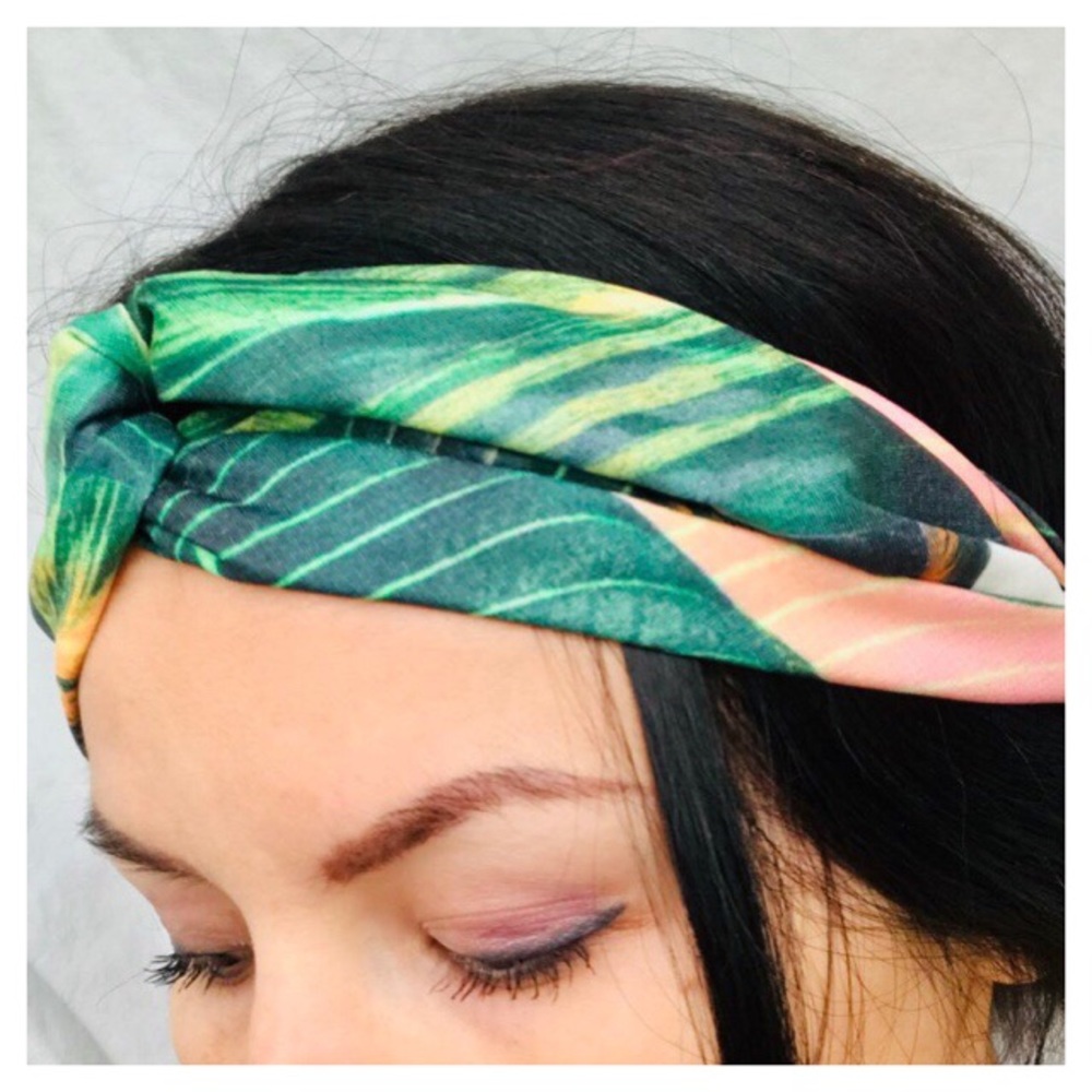 New Hair Band Accessory - Picture 2 of 7